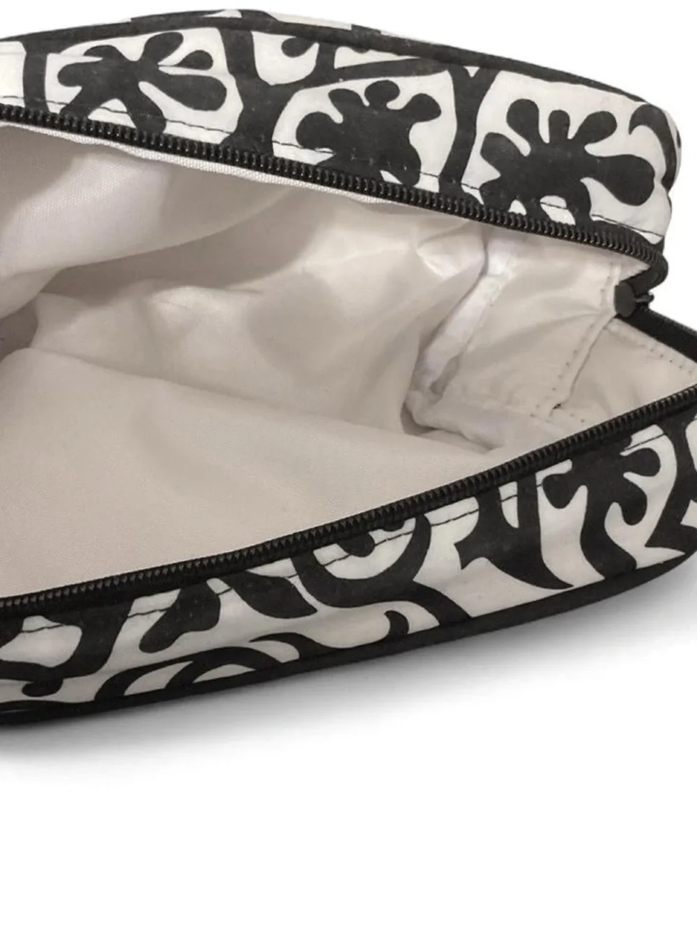 NWOT Tree of Life Black and White Cosmetic Bag